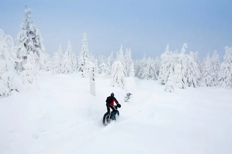 How to stay warm on a winter ride