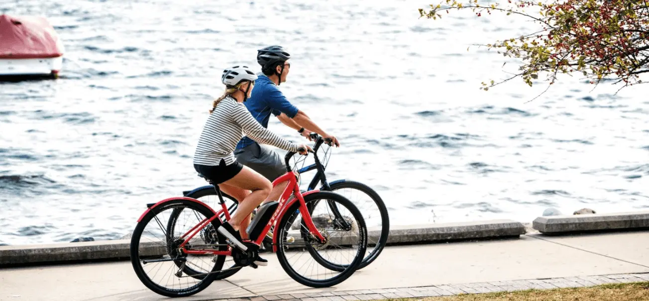 couple of cyclists