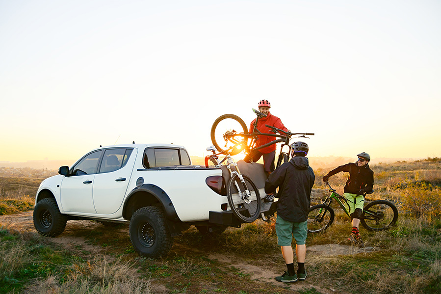 mountain bikes in truck bed